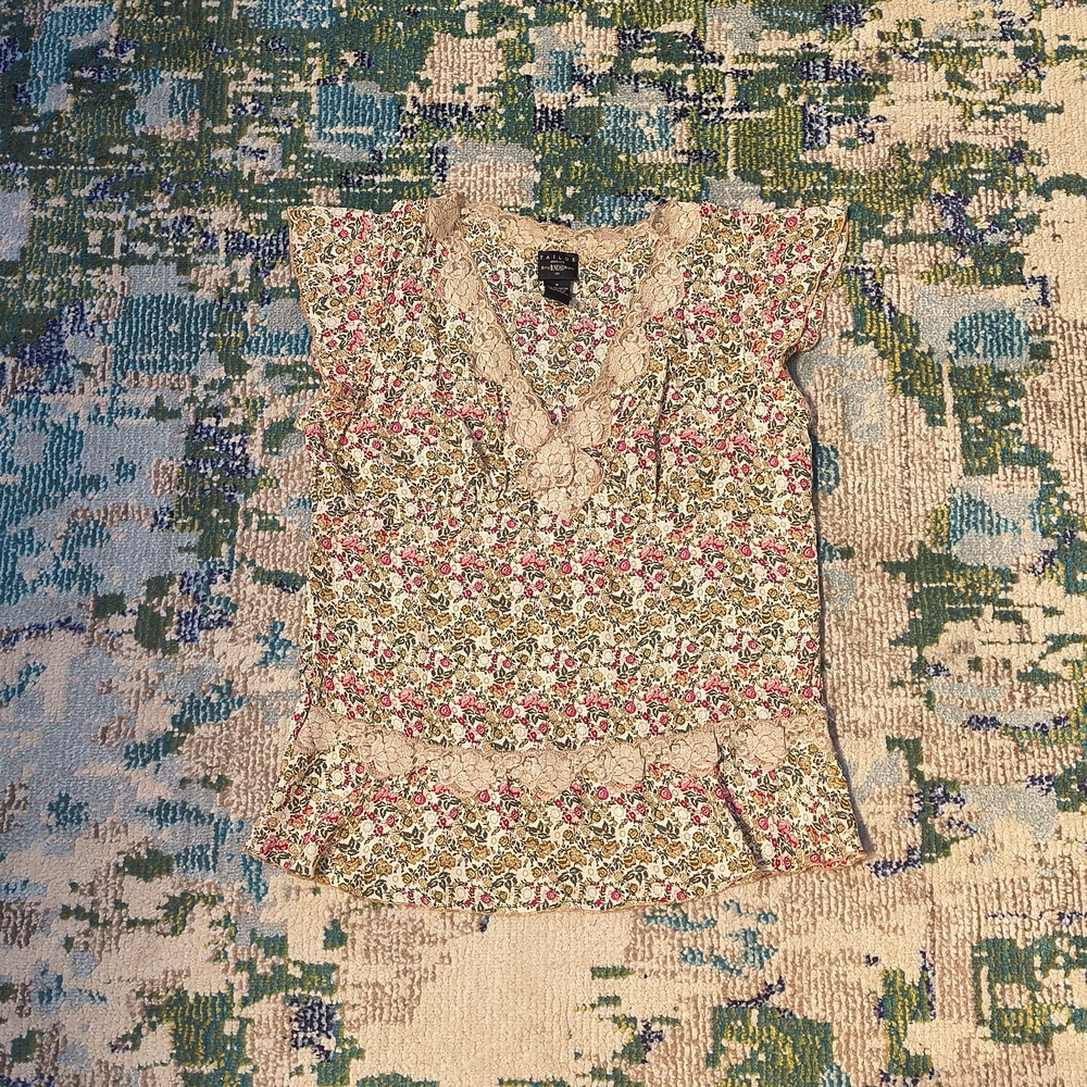 Tailor B. Moss Floral Ruffle Blouse with Lace Trim